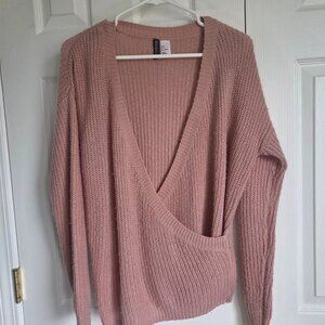 sz S Divided crossover sweater